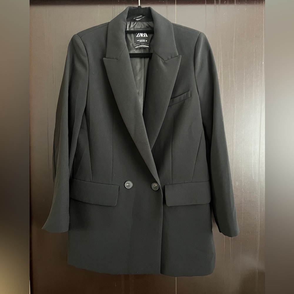 Black Zara Blazer
